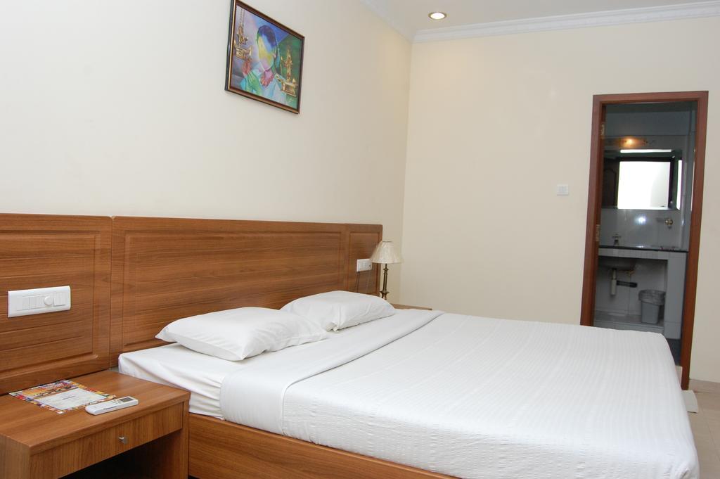 Hotel Sona'S Tiruchirappalli Bilik gambar